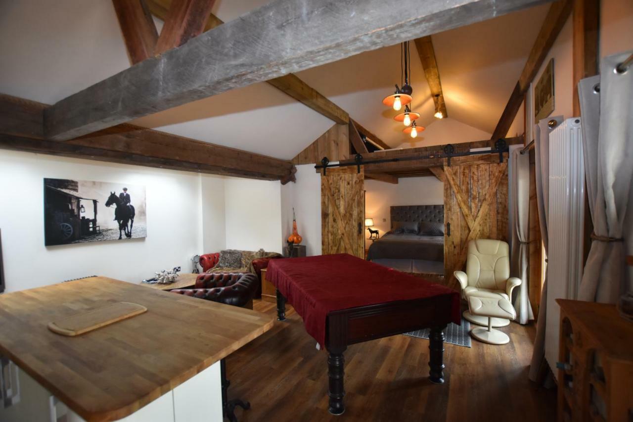 Oak Tree Stables Cottage Бірмінгем Екстер'єр фото